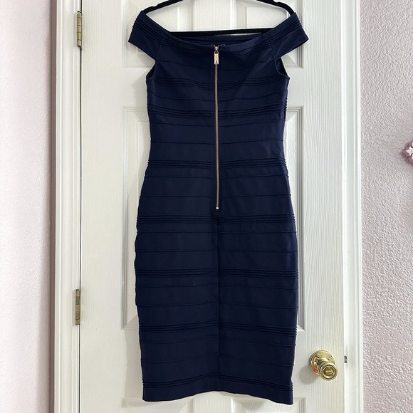 Ted Baker London Textured Off Shoulder Navy Bodycon Dress Size 3 US Size 8 - Picture 6 of 10